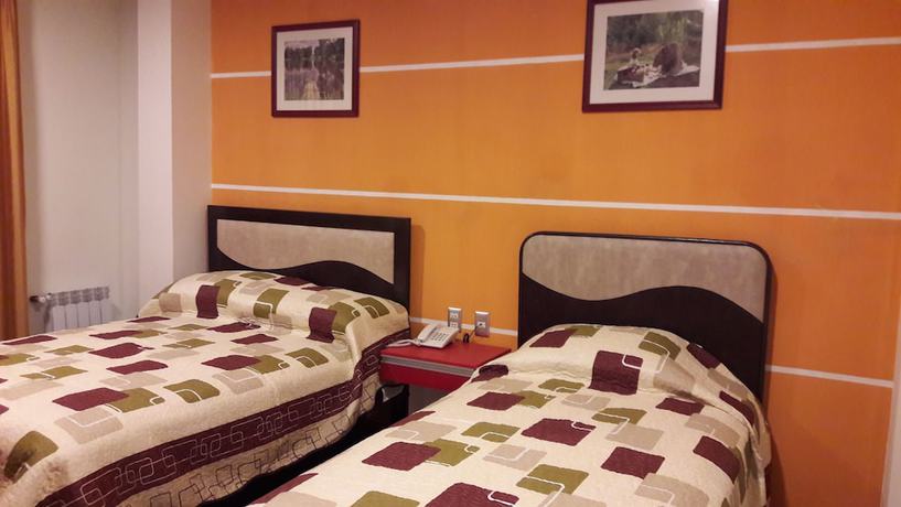 Imagen de la habitación del Hotel Serma. Foto 14