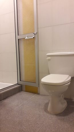 Imagen de la habitación del Hotel Serma. Foto 17