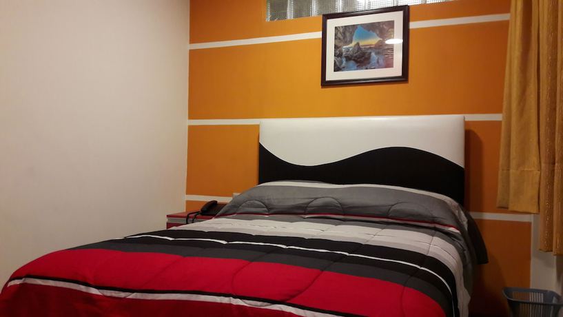 Imagen de la habitación del Hotel Serma. Foto 19