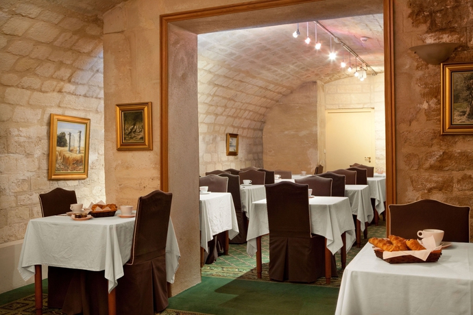 Imagen del bar/restaurante del Hotel Serotel Lutèce. Foto 5