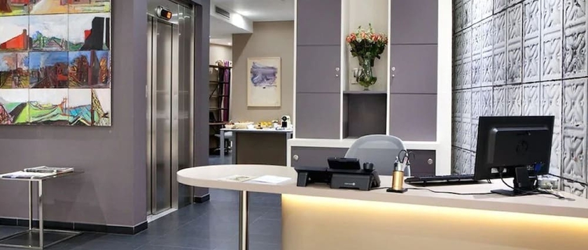 Imagen de los interiores del Hotel Serotel Suites Opera. Foto 18