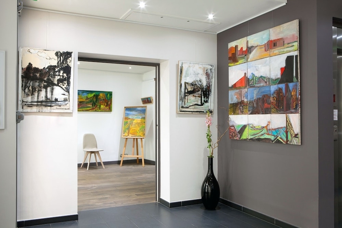 Imagen de los interiores del Hotel Serotel Suites Opera. Foto 19