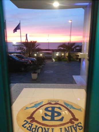 Imagen de los interiores del Hotel Serpa Anzio. Foto 15