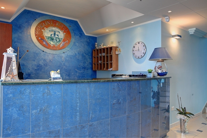 Imagen de los interiores del Hotel Serpa Anzio. Foto 17