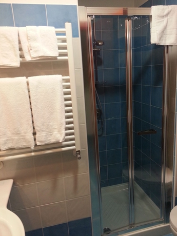 Imagen de la habitación del Hotel Serpa Anzio. Foto 13