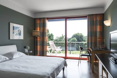 Imagen de la habitación del Hotel Serpiano. Foto 16