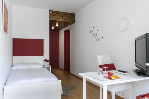 Imagen de la habitación del Hotel Serpiano Panorama Retreat. Foto 7