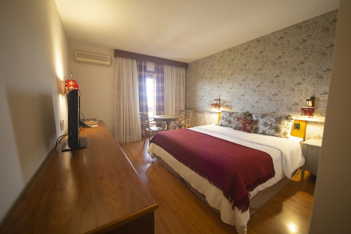 Imagen de la habitación del Hotel Serra Alta. Foto 4