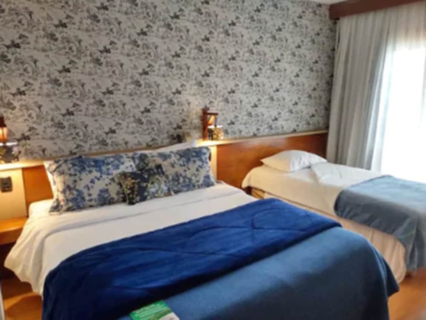 Imagen de la habitación del Hotel Serra Alta. Foto 11