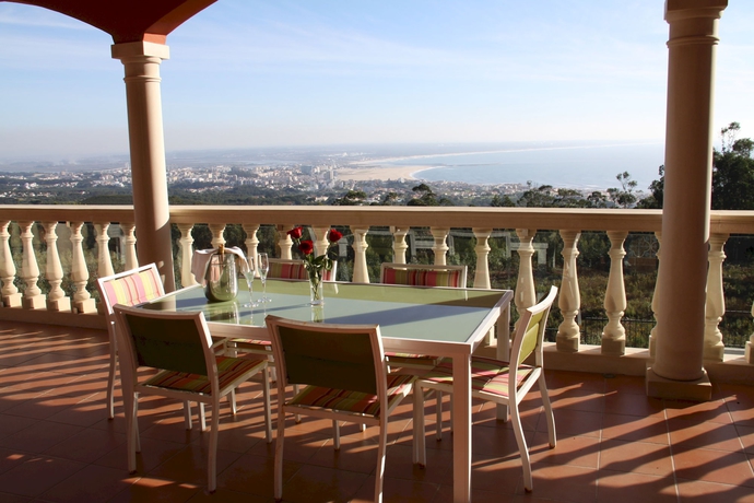 Imagen de los exteriores del Hotel Serra Mar. Foto 12