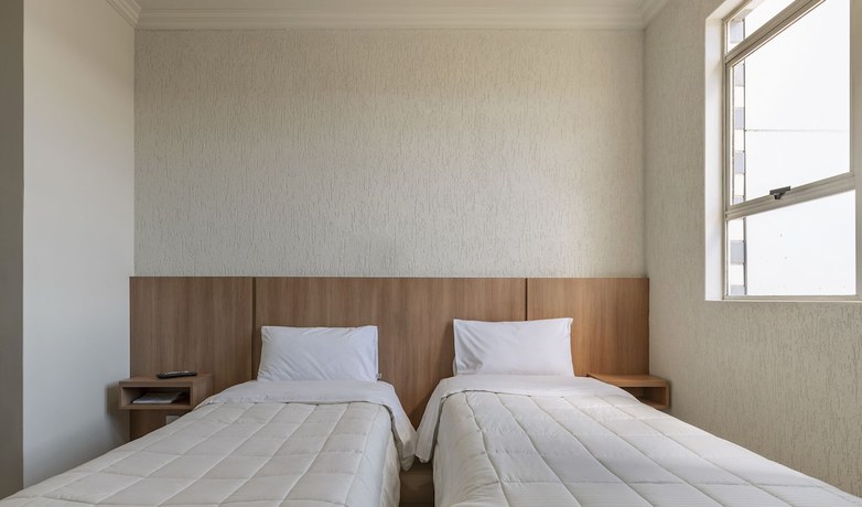 Imagen de la habitación del Hotel Serra Negra. Foto 9