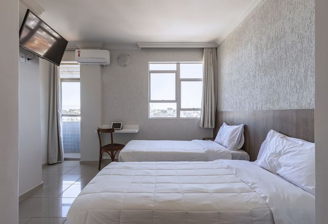 Imagen de la habitación del Hotel Serra Negra. Foto 16