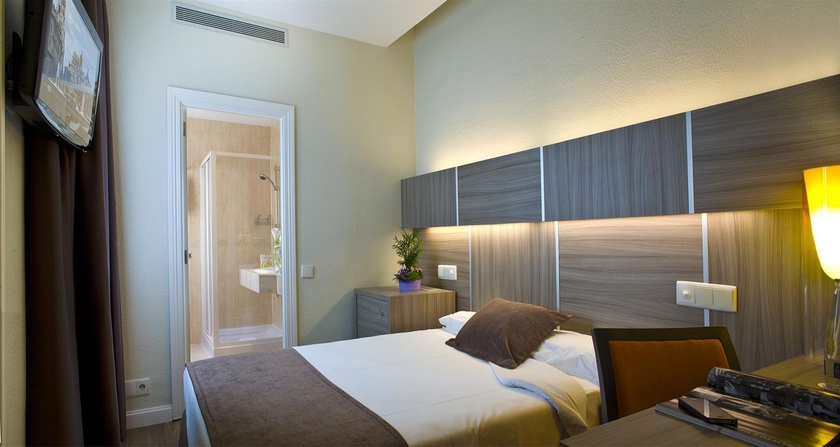 Imagen de la habitación del Hotel Serrano, Barrio de Salamanca. Foto 4