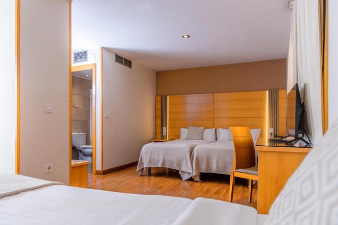 Imagen de la habitación del Hotel Serrano, C&oacute;rdoba. Foto 8