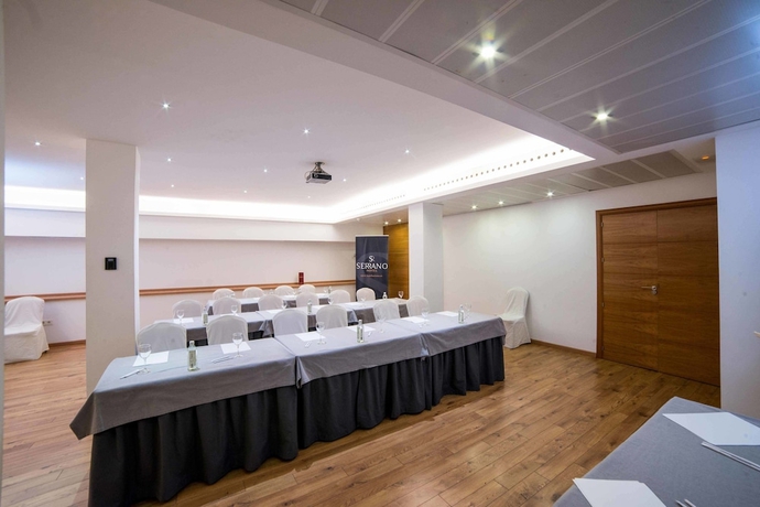 Imagen general del Hotel Serrano, Córdoba. Foto 3