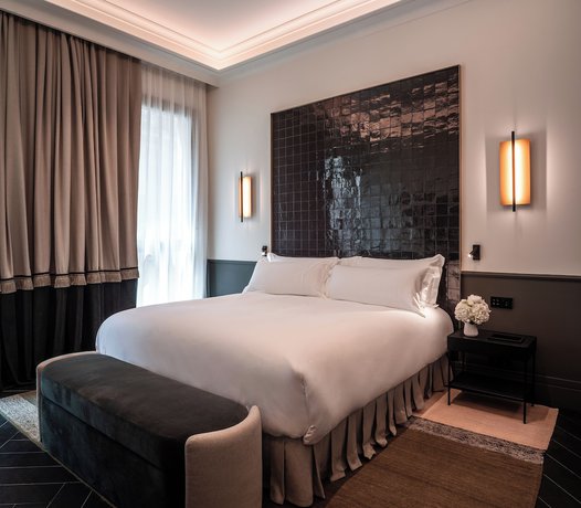 Imagen de la habitación del Hotel Serras Sevilla. Foto 4