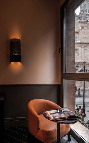 Imagen de la habitación del Hotel Serras Sevilla. Foto 7