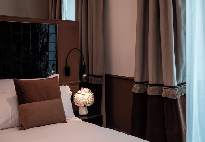 Imagen de la habitación del Hotel Serras Sevilla. Foto 10