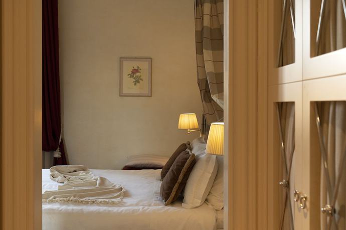 Imagen de la habitación del Hotel Serristori Palace Residence. Foto 2