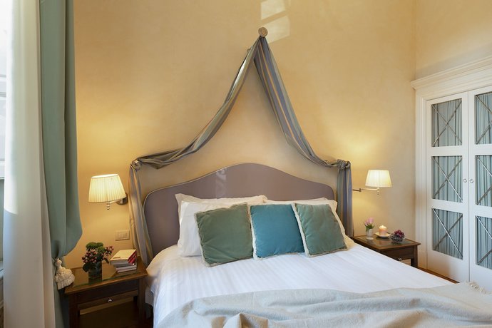 Imagen de la habitación del Hotel Serristori Palace Residence. Foto 11