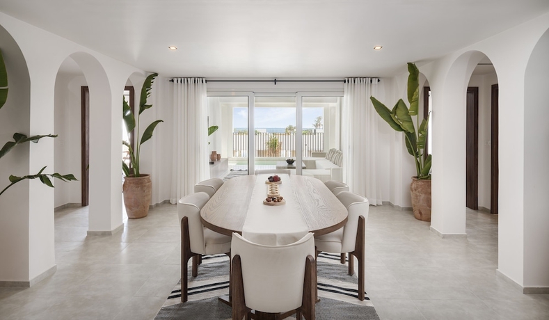 Imagen de la habitación del Hotel Serry Beach Resort. Foto 3