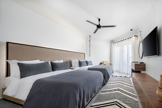 Imagen de la habitación del Hotel Serry Beach Resort. Foto 6