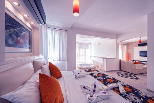 Imagen de la habitación del Hotel Sertil Deluxe Tropical Suites. Foto 19