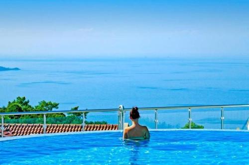 Imagen general del Hotel Sertil Deluxe Tropical Suites. Foto 1