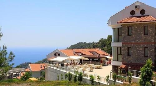 Imagen general del Hotel Sertil Deluxe Tropical Suites. Foto 10