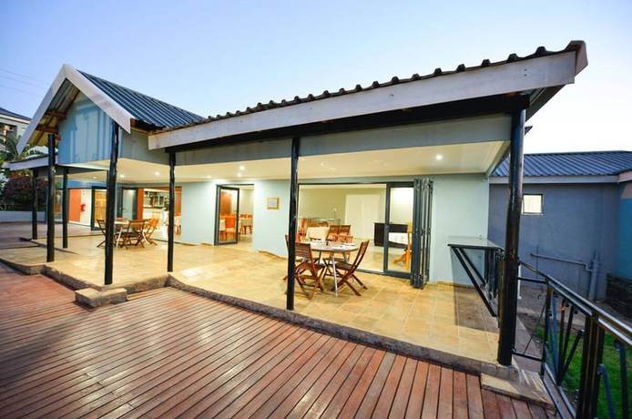 Imagen de la piscina del Hotel Serurubele Boutique. Foto 13