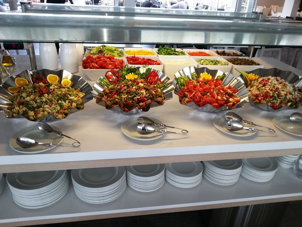 Imagen del bar/restaurante del Hotel Servatur Playa Bonita. Foto 5