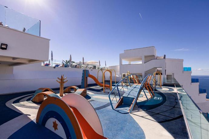 Imagen general del Hotel Servatur Puerto Azul. Foto 11