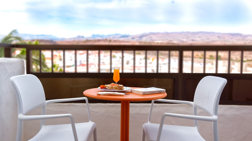 Imagen de la habitación del Hotel Servatur Waikiki. Foto 21