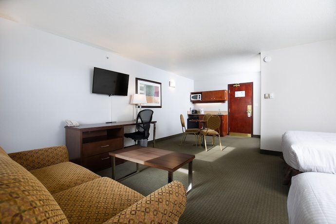 Imagen de la habitación del Hotel Service Plus Inn and Suites - Grande Prairie. Foto 8