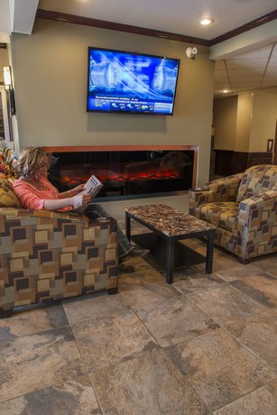 Imagen de los interiores del Hotel Service Plus Inn and Suites - Grande Prairie. Foto 18