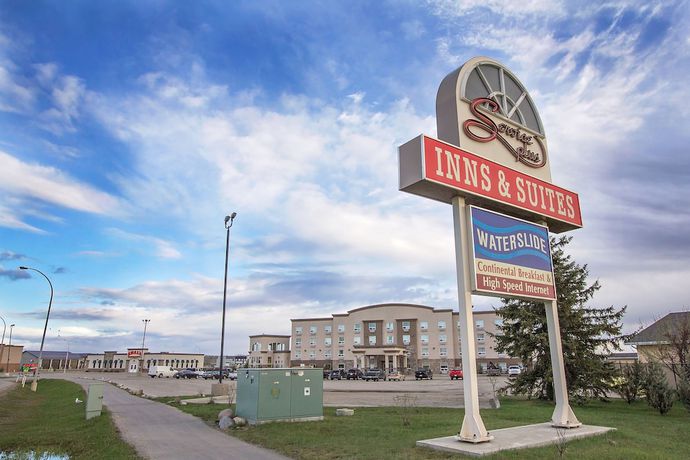 Imagen general del Hotel Service Plus Inns and Suites Drayton Valley. Foto 1