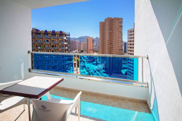 Imagen de la habitación del Hotel Servigroup Castilla. Foto 16