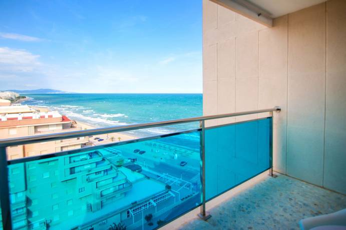 Imagen de la habitación del Hotel Servigroup Koral Beach. Foto 11