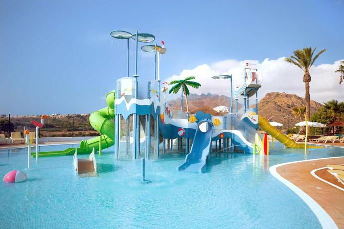 Imagen de la piscina del Hotel Servigroup Marina Mar. Foto 20
