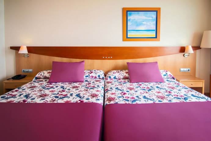 Imagen de la habitación del Hotel Servigroup Marina Playa. Foto 6