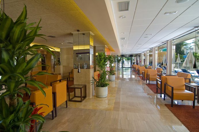Imagen de los interiores del Hotel Servigroup Orange. Foto 12