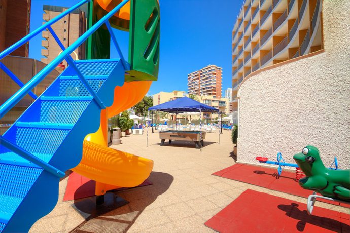 Imagen de los exteriores del Hotel Servigroup Rialto. Foto 8