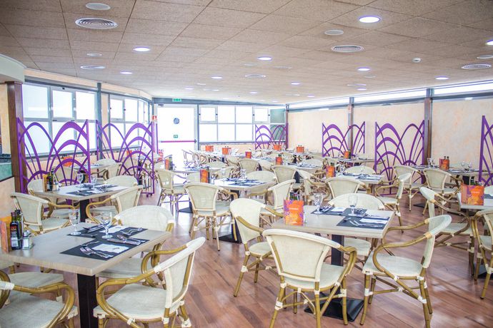 Imagen del bar/restaurante del Hotel Servigroup Rialto. Foto 3