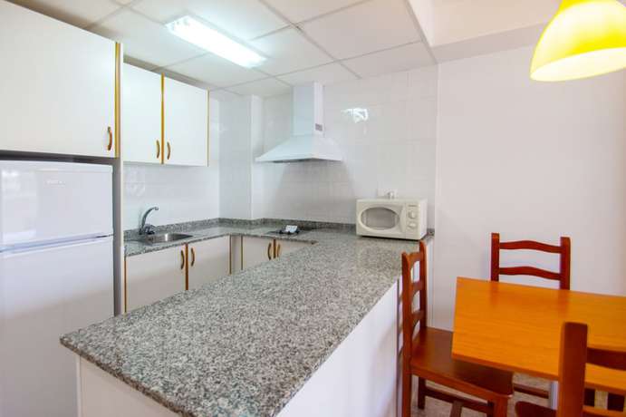 Imagen de la habitación del Hotel Servigroup Romana. Foto 6