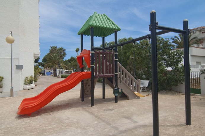 Imagen de los exteriores del Hotel Servigroup Romana. Foto 11