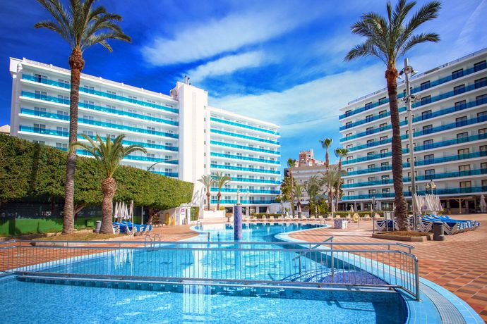 Imagen de la piscina del Hotel Servigroup Venus. Foto 12