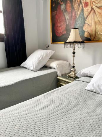 Imagen general del Hotel Servilia. Foto 13