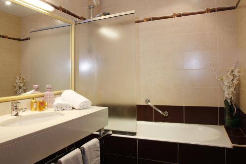 Imagen de la habitación del Hotel Servotel. Foto 6