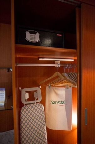 Imagen de la habitación del Hotel Servotel, Puerto Pr&iacute;ncipe. Foto 15
