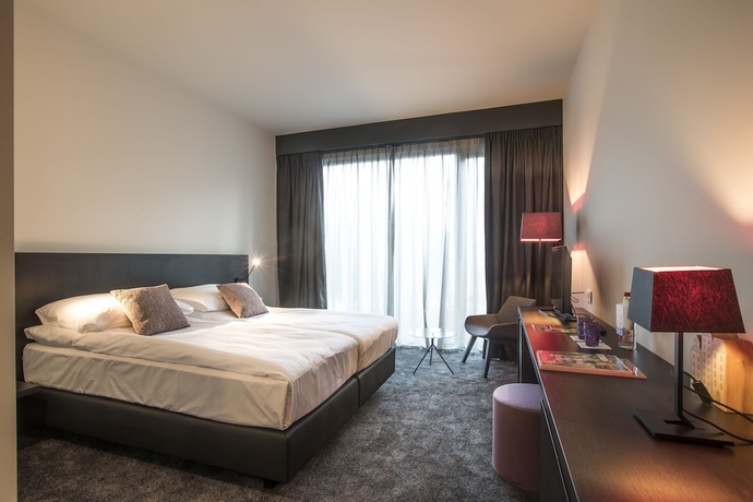 Imagen de la habitación del Hotel Serwir. Foto 12